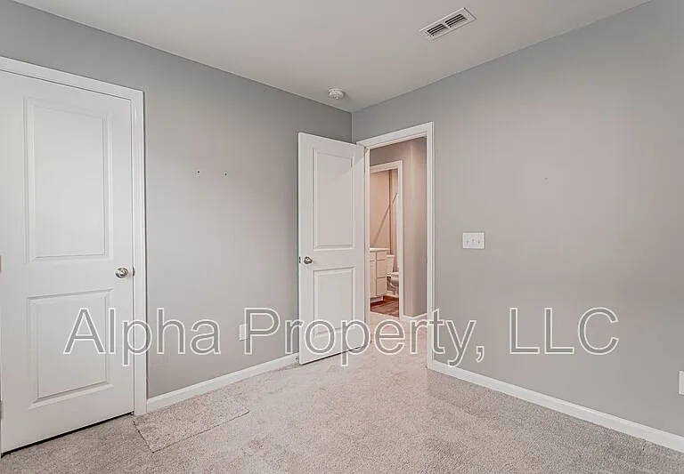 818 Purcell Dr — Photo 12