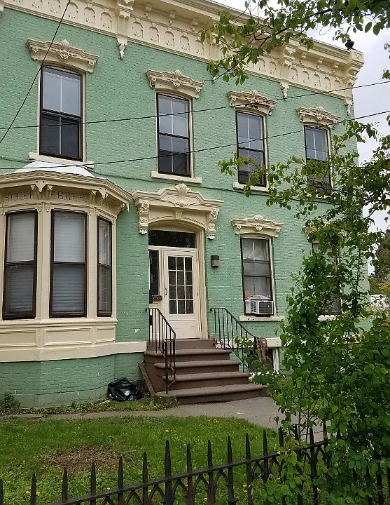 3327 6th Ave