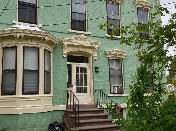3327 6th Ave, Troy, NY 12180