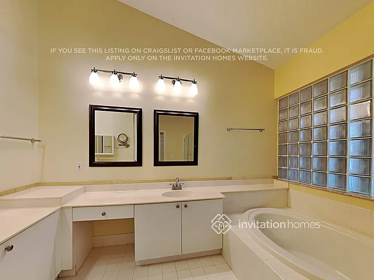 13512 Carrick Green Ct — Photo 15