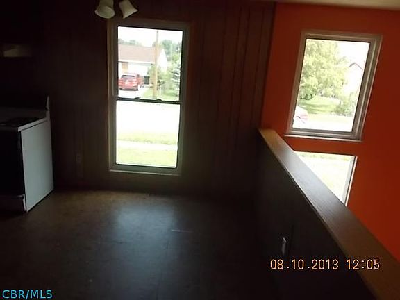 5th image of 891 Kyle Ave