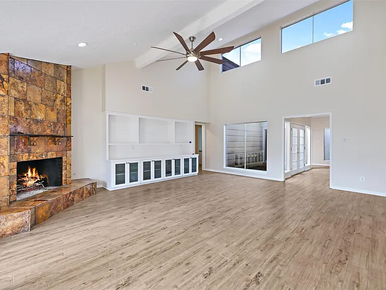 10735 Kitty Brook Dr — Photo 5