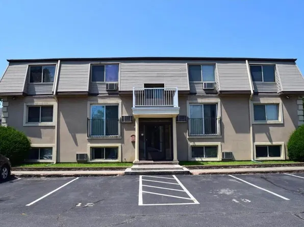 222 Stackpole St APT 18, Lowell, MA 01852