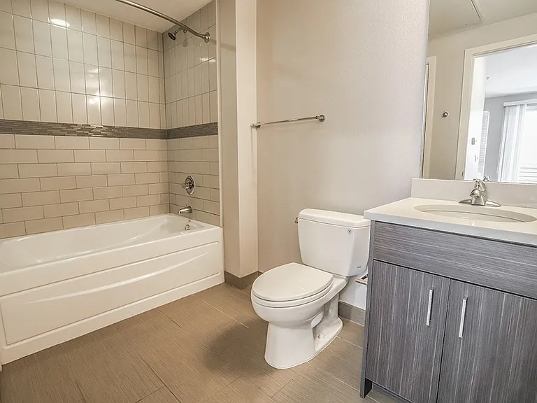 Jux Apartments — Photo 29