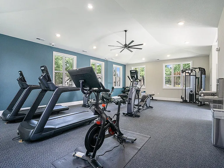 Byron Lakes Apartments — Photo 72