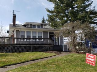 1348 Ridge Rd, Hinckley, OH 44233