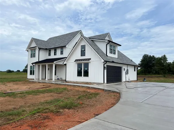 8900 Kulow Rd, Sealy, TX 77474
