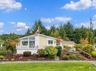 23710 Lake Dr E, Bothell, WA 98021