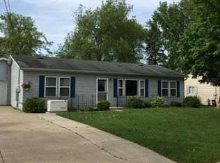 306 Cottage St, Clare, MI 48617