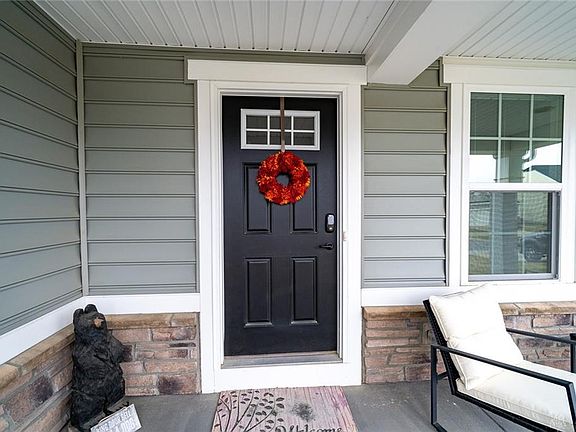 4th image of 3221 Dry Run St