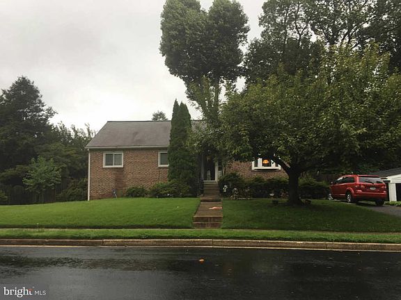 3rd image of 3536 N Dinwiddie St