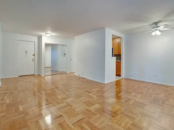 1130 Stadium Avenue image 1 of 5