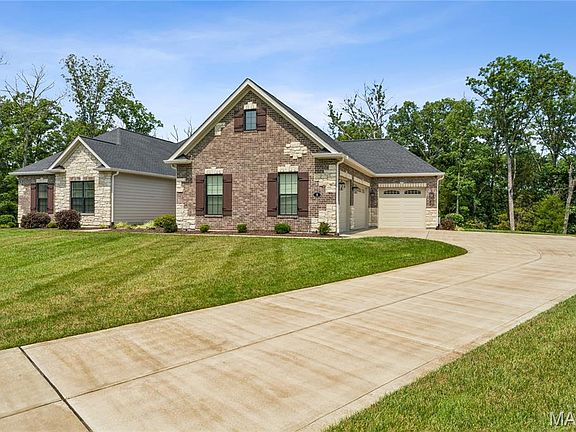 3rd image of 5 Timberdel Pl