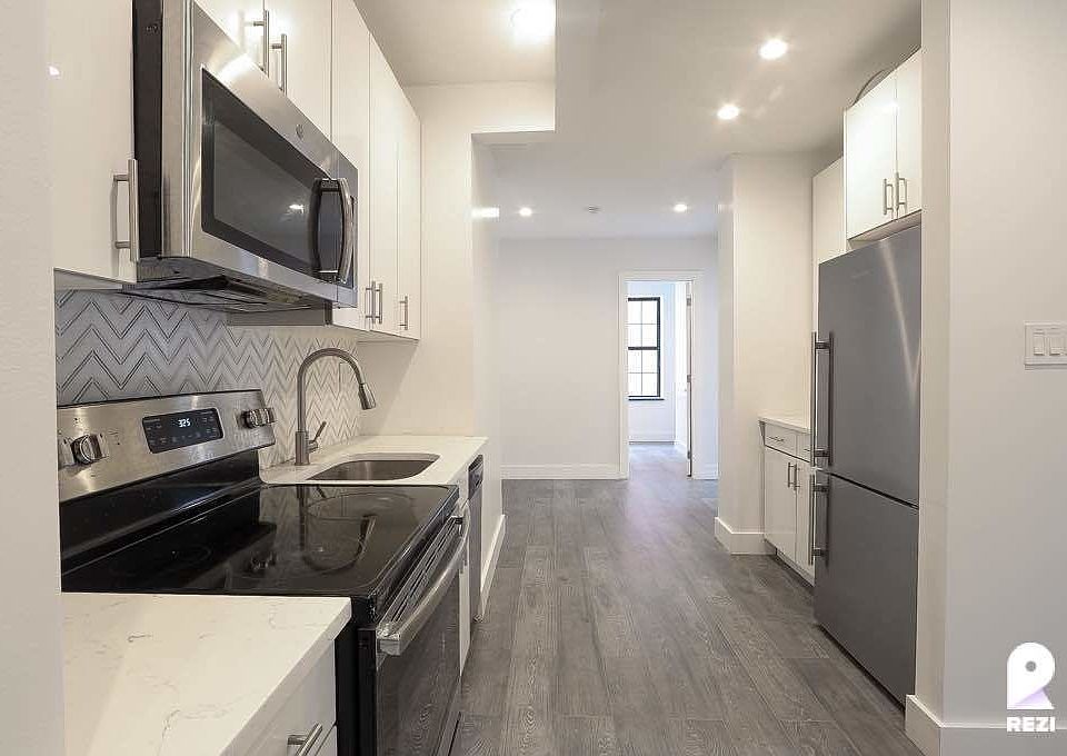 1st image of 65 Seaman Ave APT 3C