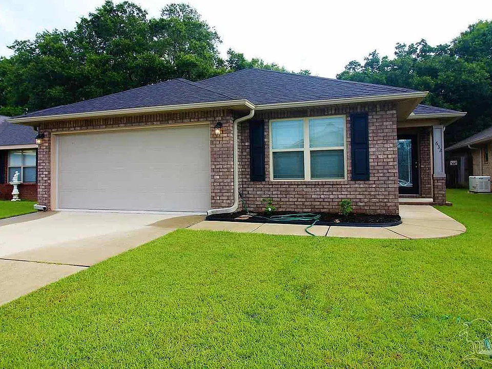 632 Edith Ln