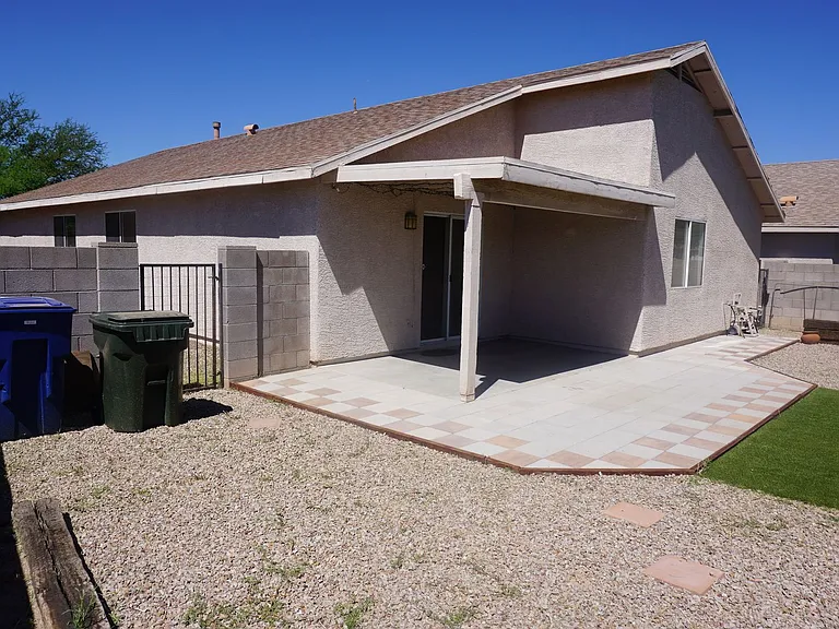 2379 S Saint Pablo Dr — Photo 16