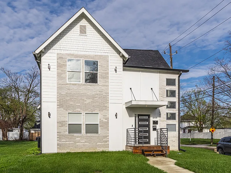 644 N Tacoma Ave — Photo 34