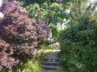 9854 45th Ave SW, Seattle, WA 98136