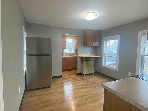 4th image of 41-43 Jackson St #2