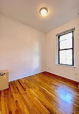 4th image of 218 E 11th St #8
