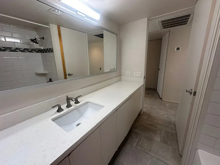 4225 N 36th St #5 — Photo 26