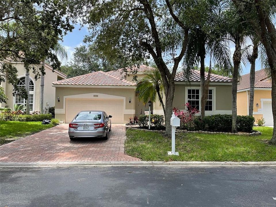 1st image of 6355 NW 80th Drive