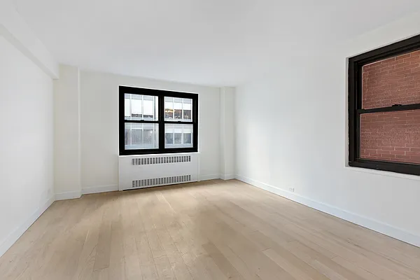 Sold by Compass | media 20