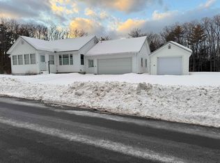 39 Huckins St, Center Ossipee, NH 03814