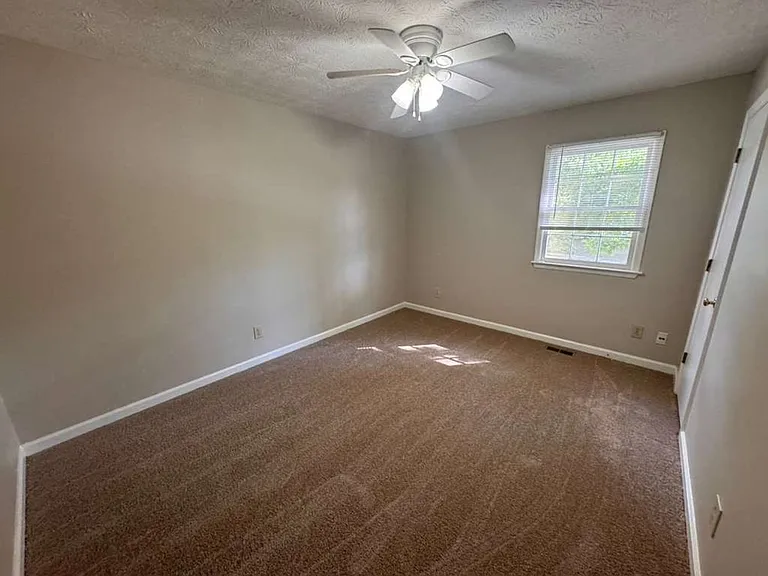 348 Freshman Dr — Photo 17
