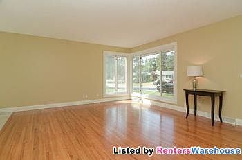 5th image of 4784 Carolyn Ln
