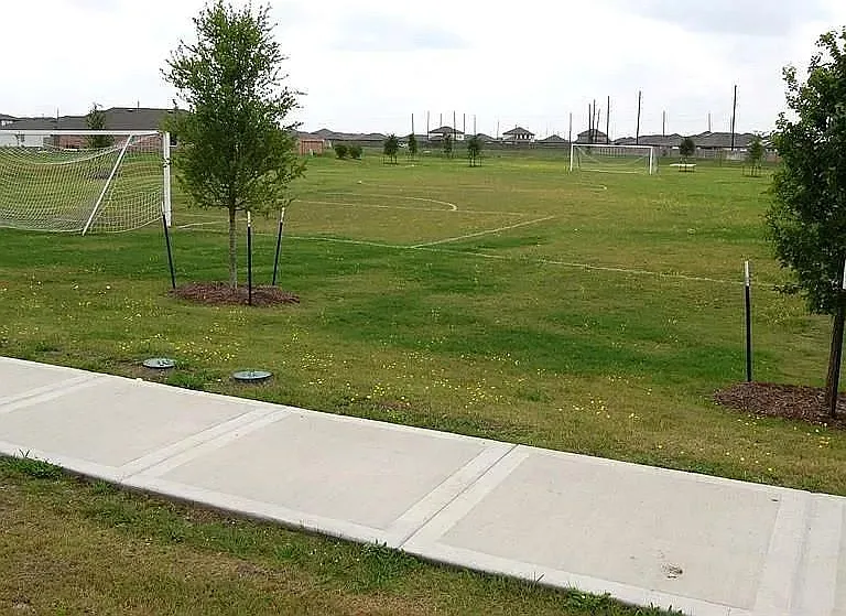 7839 Murciana Dr — Photo 24