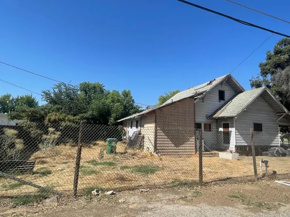 413 E Merced St, Fowler, CA 93625