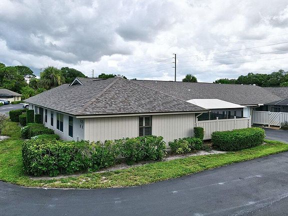 3rd image of 725 Timber Ridge Trail SW Unit B