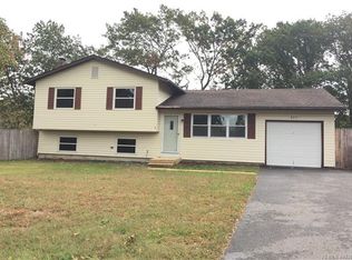 899 Nantucket Ct, Toms River, NJ 08753