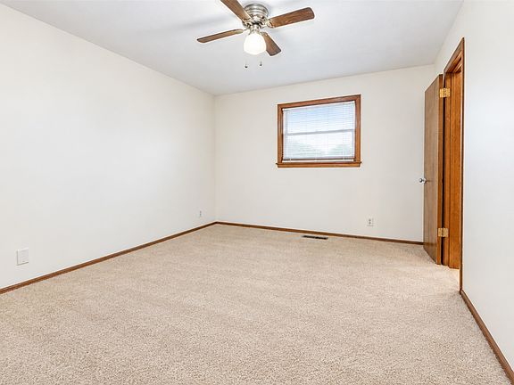 2nd image of 5711 S Boston Pl
