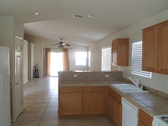 5th image of 7669 Morning Lake Dr