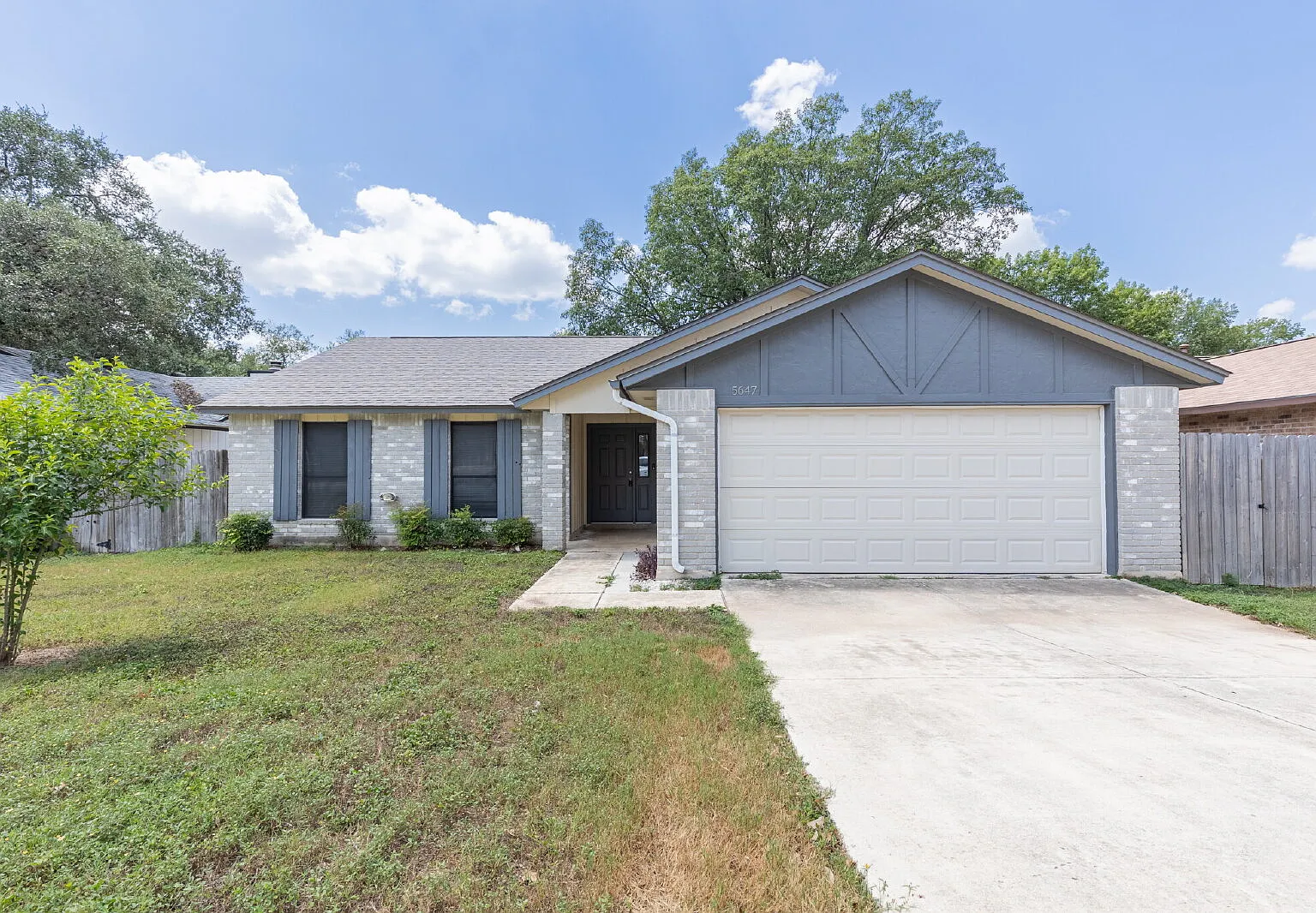3 bed, 2.0 bath, 1326 sqft, $1,750 — Photo 1