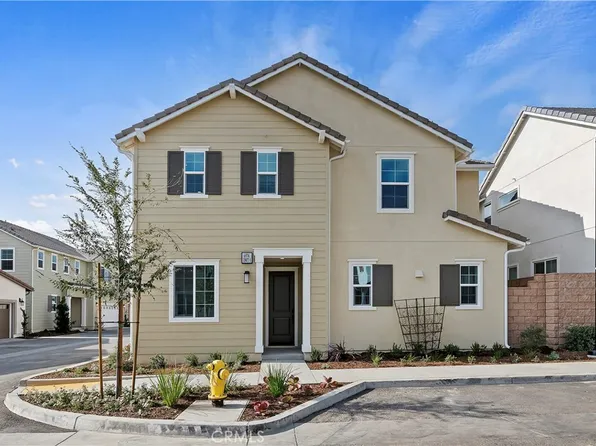 6974 Mallow 6 Dr, Fontana, CA 92336