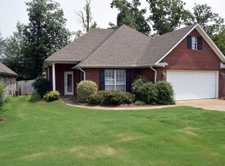 136 E Point Dr, Saltillo, MS 38866