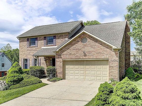 2nd image of 8005 Cypresstree Cir