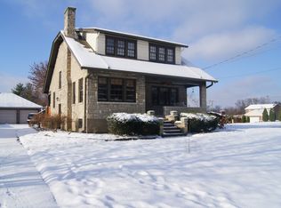 908 Perryman Rd, Woodlawn Park, KY 40207