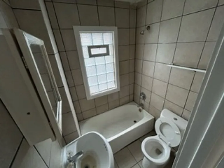 4884-4886 N 18th St. (Duplex) — Photo 4