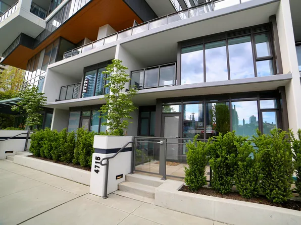 4711 Hazel St #4715, Burnaby, BC V5H