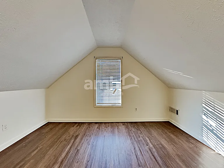 6465 Chestnut Bend Dr — Photo 20
