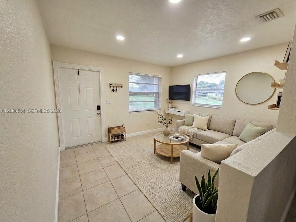 3036 NW 2nd St, photo 9