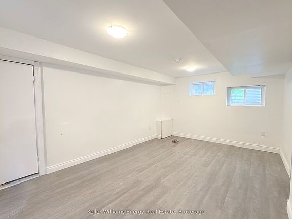 2nd image of 273 Wilson Rd S