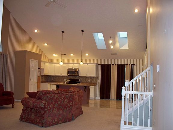 5th image of 6805 Watergreen Ct