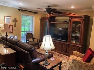 104 Hazelnut Dr, Lafayette, LA 70508