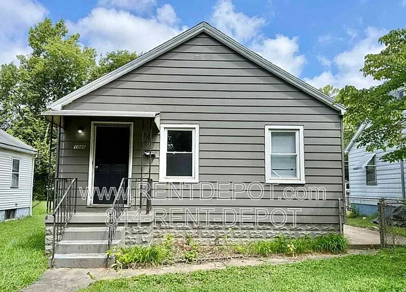 2 bed, 1.0 bath, 738 sqft, $952 — Photo 1