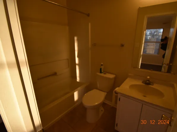 6825 Holly Berry Ct, District Heights, MD 20747